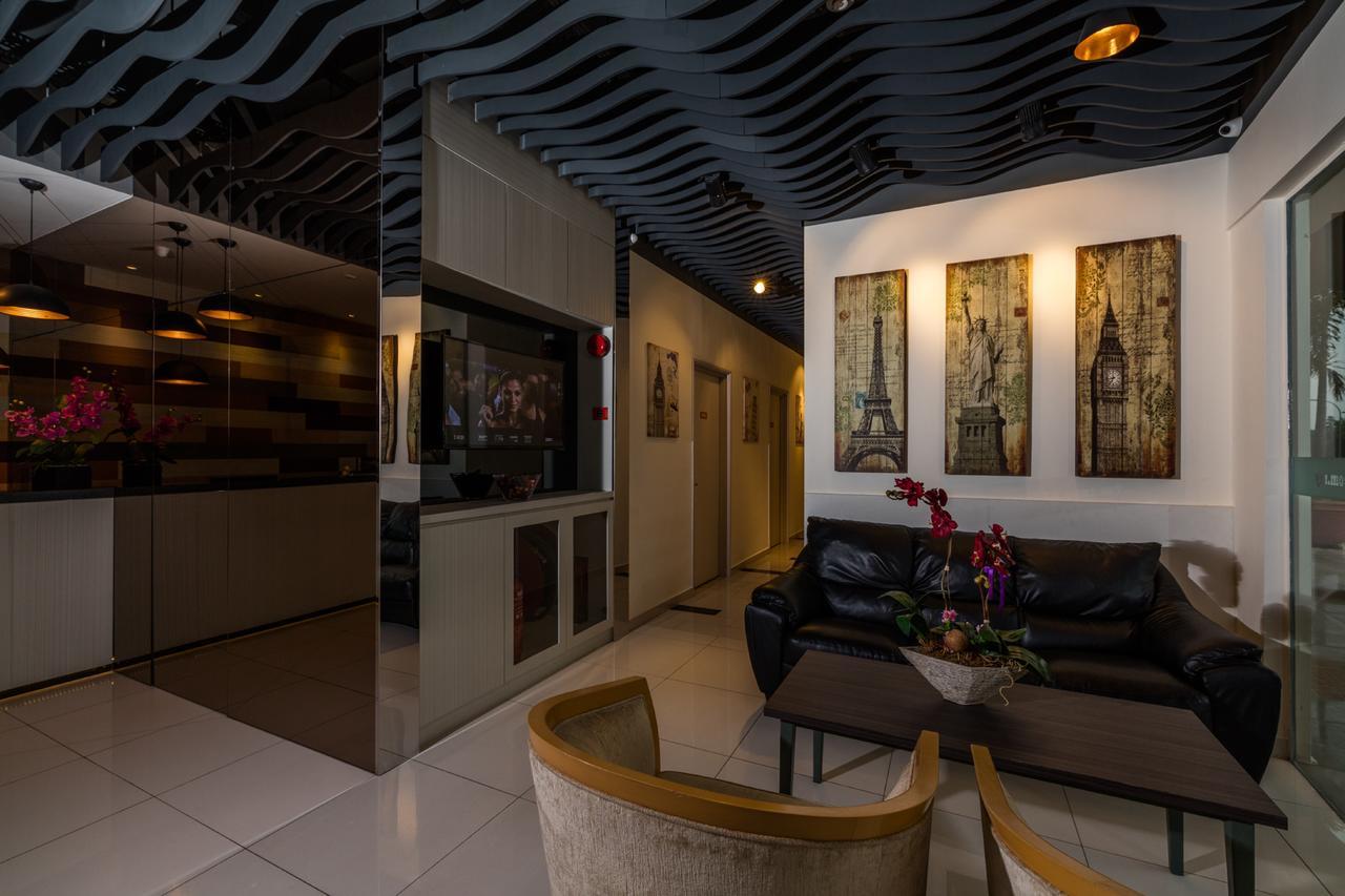Готель Uptown Subang Airport Шах-Алам Екстер'єр фото